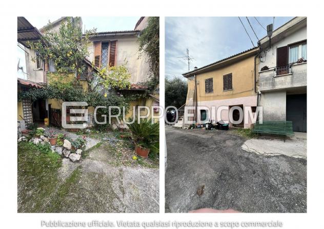 appartamento in vendita a Fara in Sabina