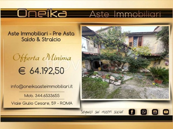 appartamento in vendita a Fara in Sabina in zona Canneto Sabino