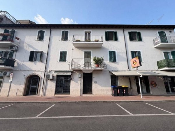 appartamento in vendita a Fara in Sabina in zona Passo Corese