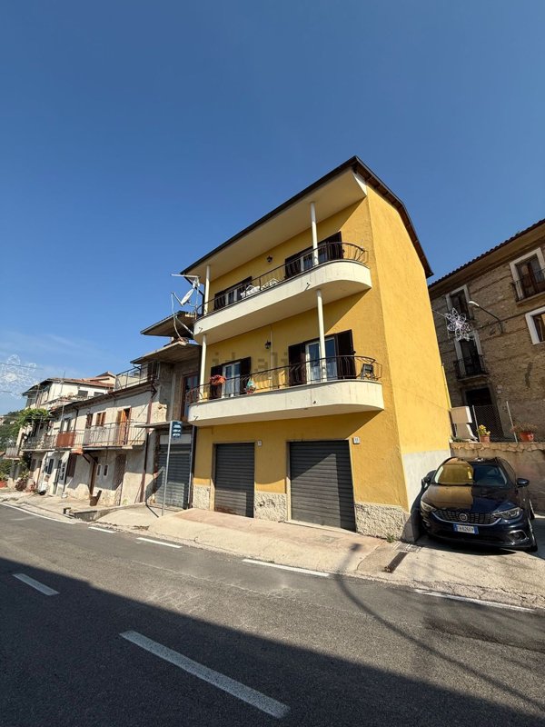 appartamento in vendita a Fiamignano in zona Sant'Agapito