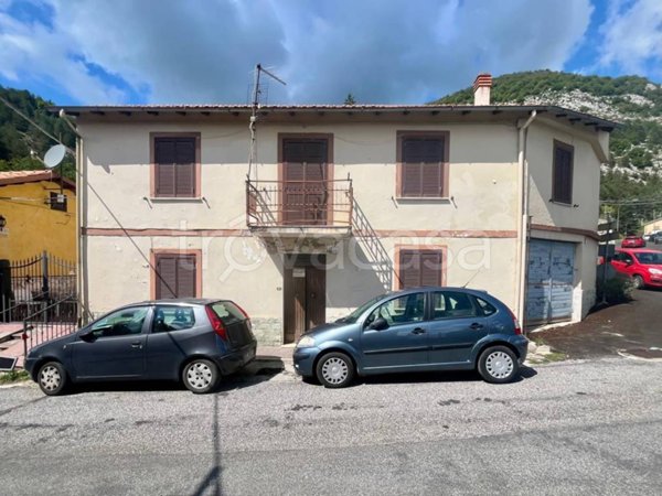 appartamento in vendita a Fiamignano