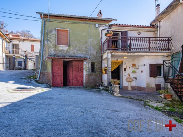 appartamento in vendita a Fiamignano in zona Fagge