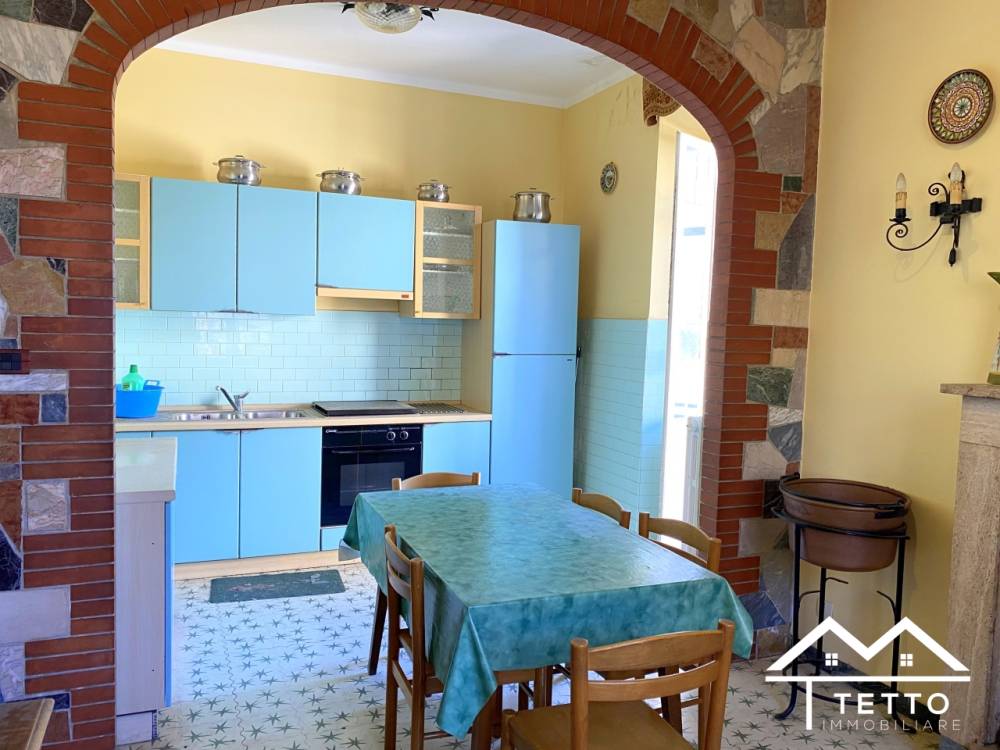 casa indipendente in vendita a Forano