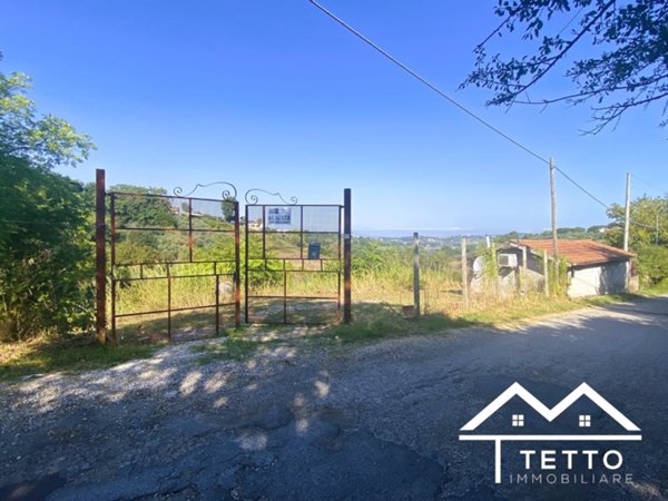 casa indipendente in vendita a Forano
