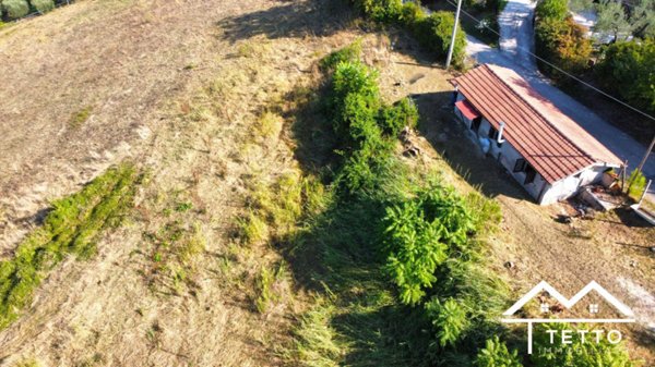 casa indipendente in vendita a Forano