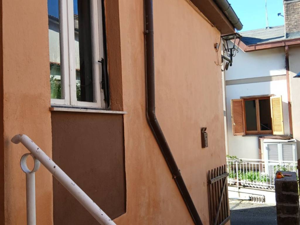casa indipendente in vendita a Forano