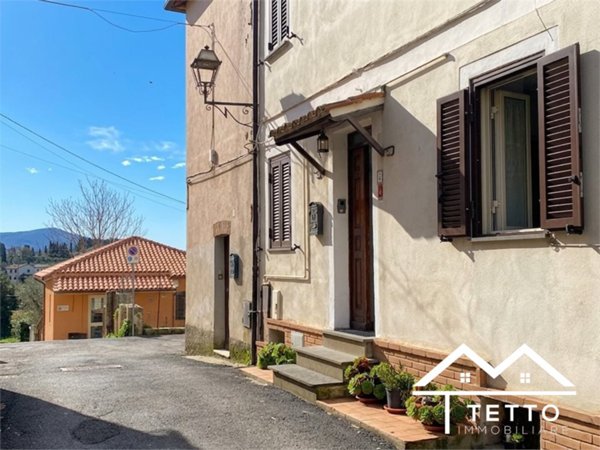 casa semindipendente in vendita a Forano