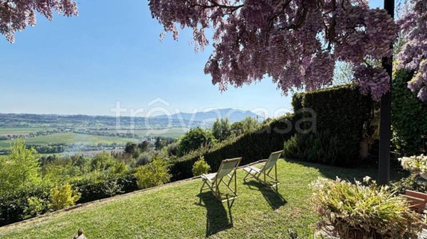 casa indipendente in vendita a Forano