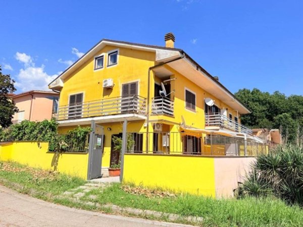 appartamento in vendita a Forano