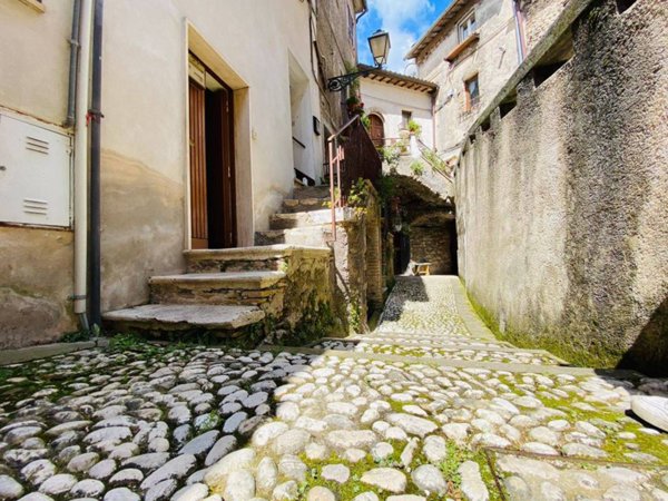 appartamento in vendita a Frasso Sabino