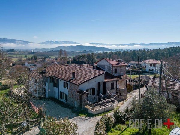 casa indipendente in vendita a Greccio