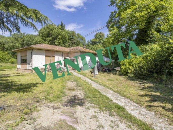 casa indipendente in vendita a Greccio