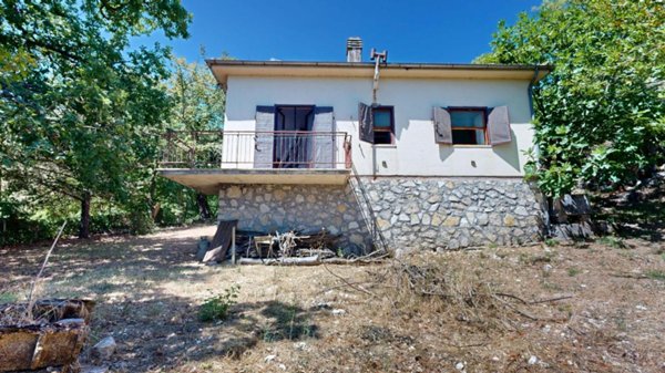 casa indipendente in vendita a Greccio