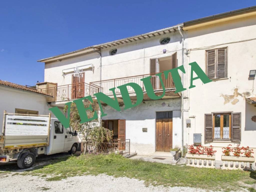 casa indipendente in vendita a Greccio
