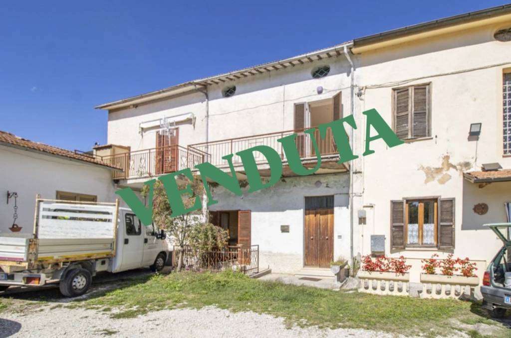 casa indipendente in vendita a Greccio