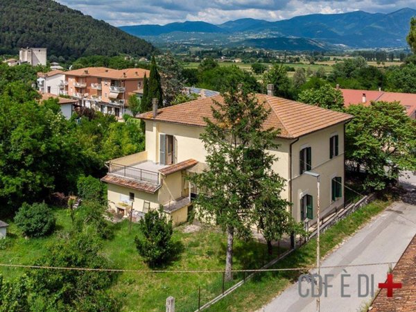 casa indipendente in vendita a Greccio