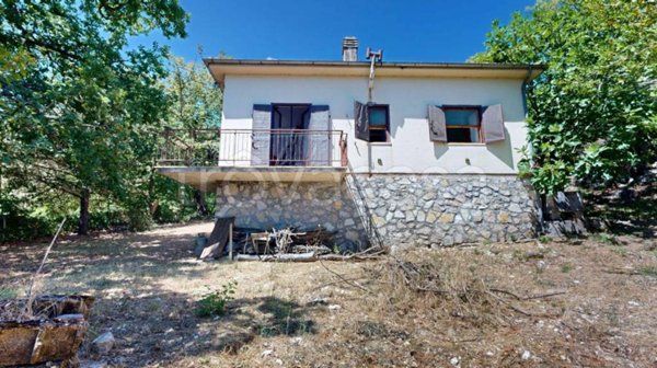 casa indipendente in vendita a Greccio