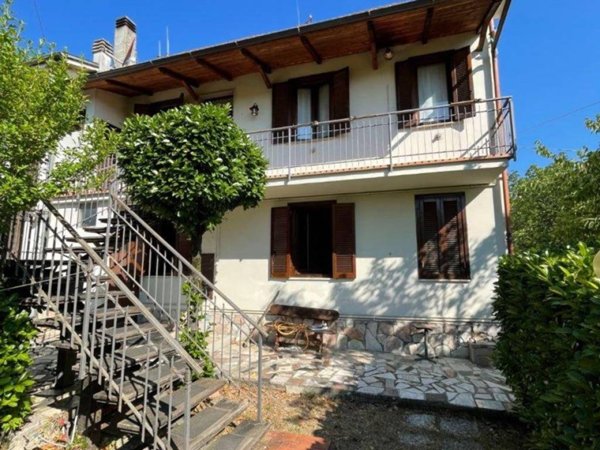 casa indipendente in vendita a Greccio