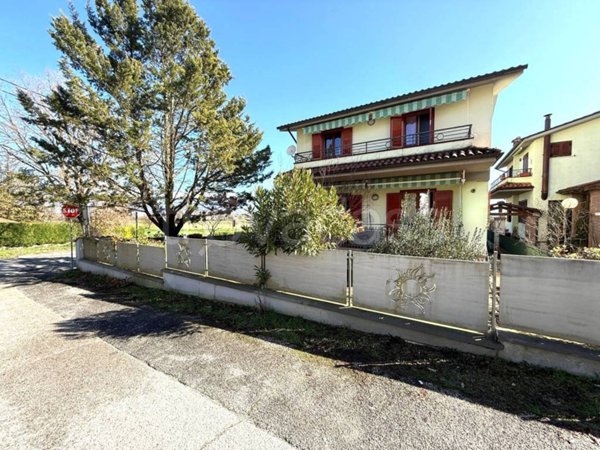 casa indipendente in vendita a Greccio