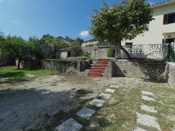 casa indipendente in vendita a Greccio