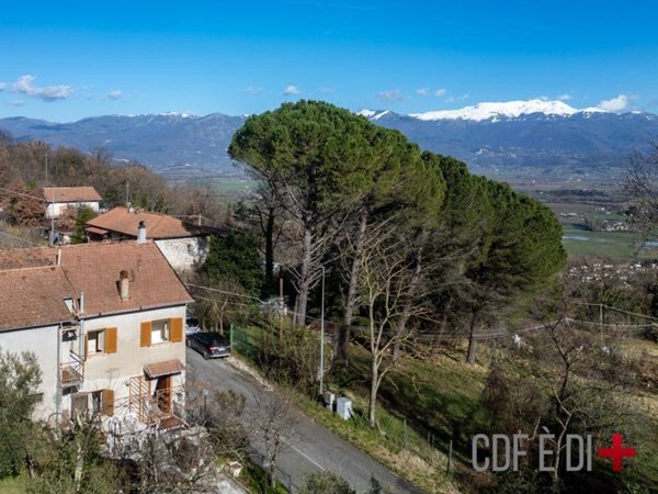 casa indipendente in vendita a Greccio