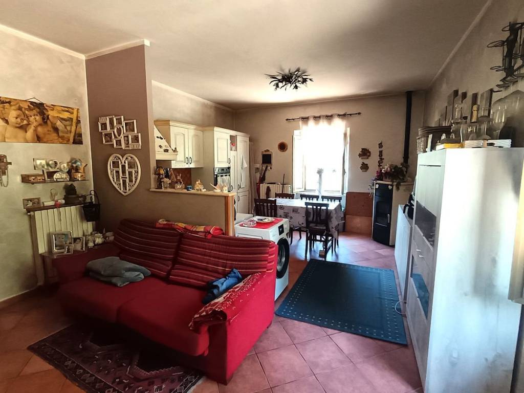 casa indipendente in vendita a Greccio