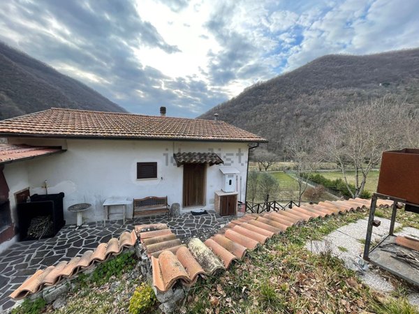 quadrivano in vendita a Labro