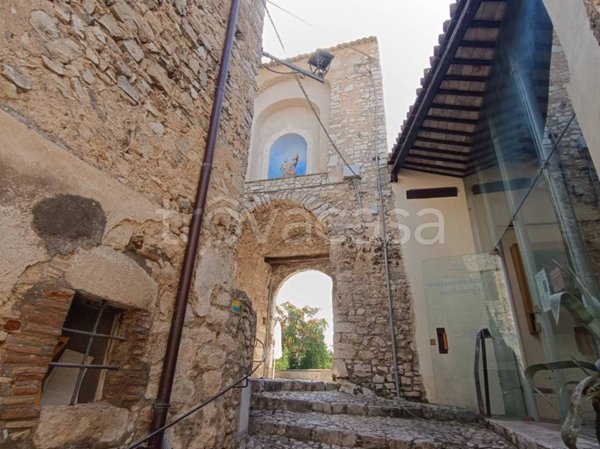 casa indipendente in vendita a Labro