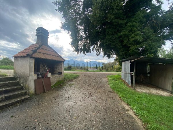 casa indipendente in vendita a Labro