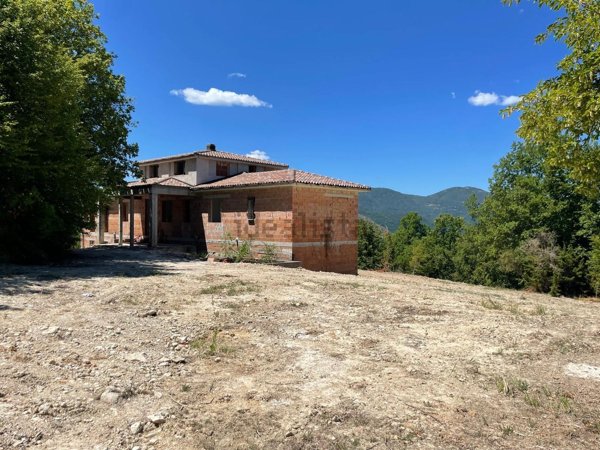 casa indipendente in vendita a Labro