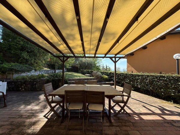 casa indipendente in vendita a Labro