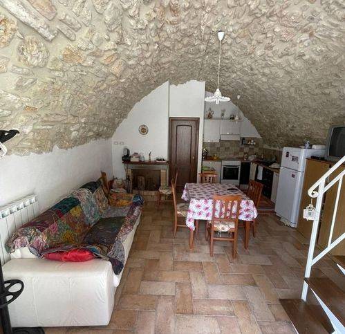 appartamento in vendita a Leonessa in zona Villa Carmine