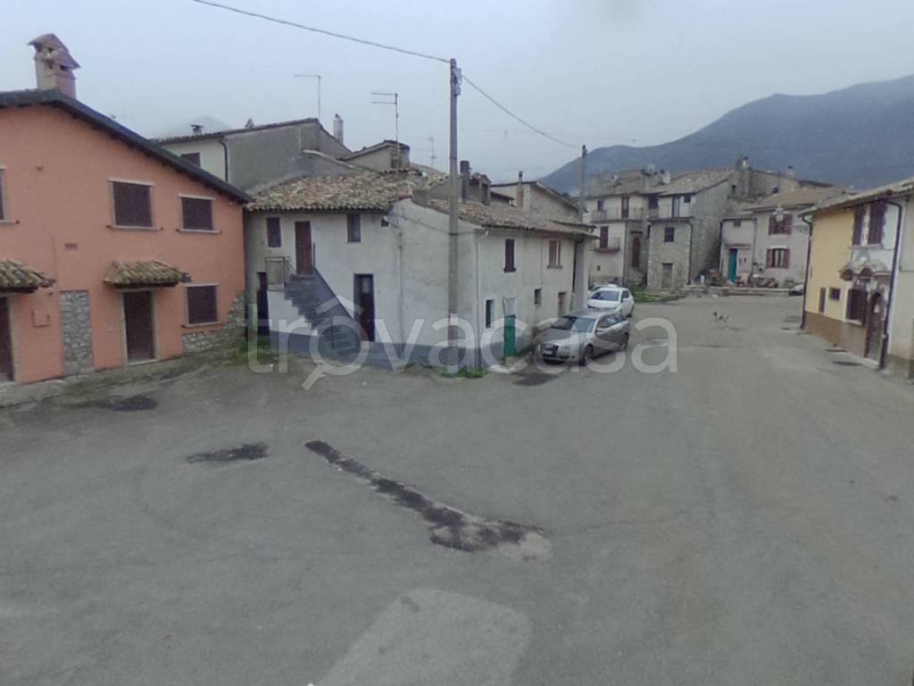 appartamento in vendita a Leonessa in zona Villa Pulcini