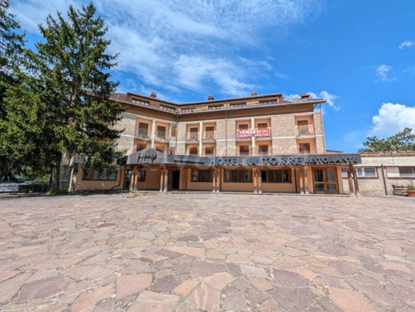 negozio in vendita a Leonessa in zona Sala