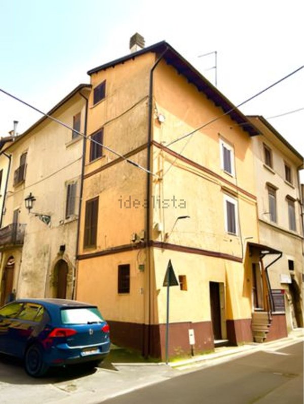 pentavano in vendita a Leonessa