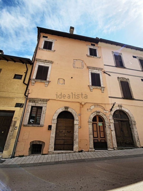 casa indipendente in vendita a Leonessa