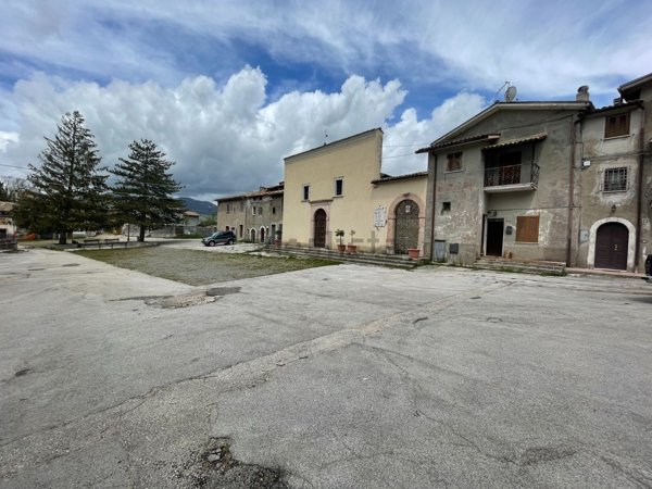 appartamento in vendita a Leonessa in zona Villa Carmine