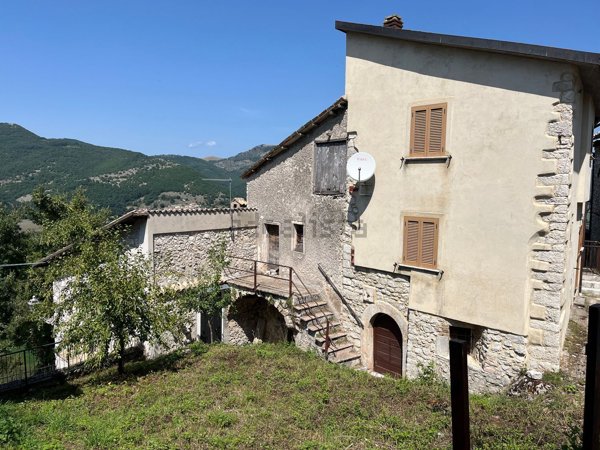 appartamento in vendita a Leonessa