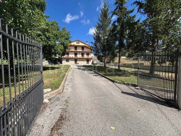 appartamento in vendita a Leonessa in zona Terzone