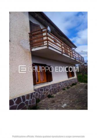 casa indipendente in vendita a Longone Sabino
