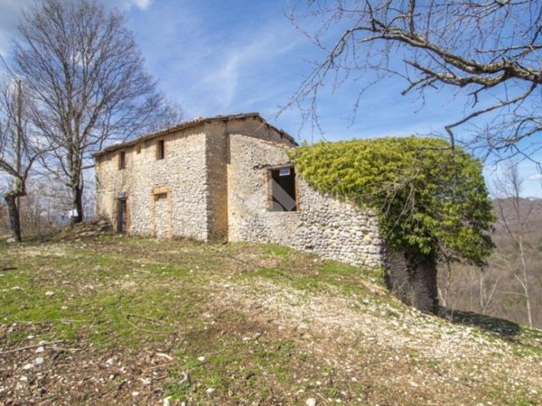 casa indipendente in vendita a Longone Sabino in zona San Silvestro