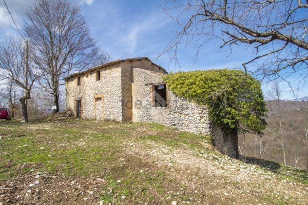 appartamento in vendita a Longone Sabino in zona San Silvestro
