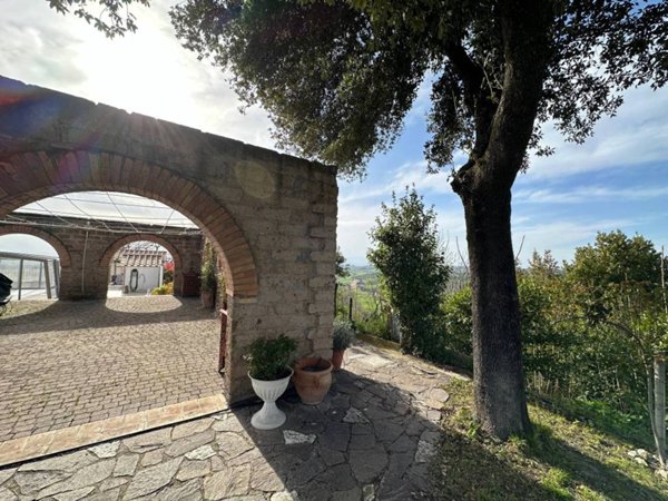 villa in vendita a Magliano Sabina