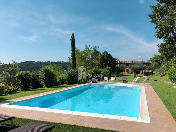casa indipendente in vendita a Magliano Sabina