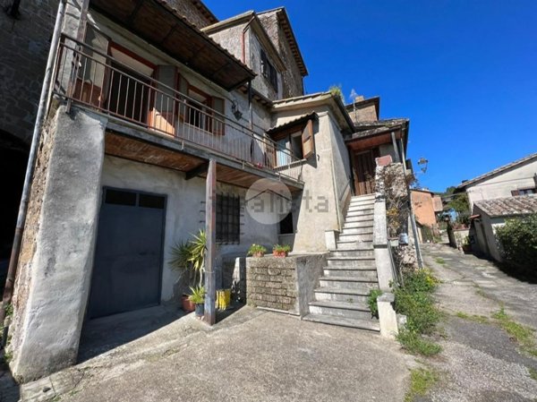appartamento in vendita a Magliano Sabina in zona Foglia
