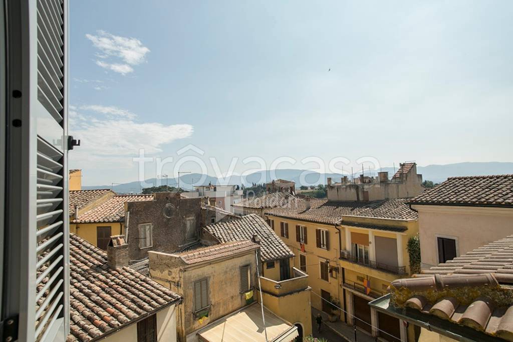 casa indipendente in vendita a Magliano Sabina