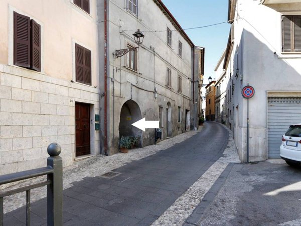 casa indipendente in vendita a Magliano Sabina