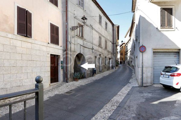 casa indipendente in vendita a Magliano Sabina