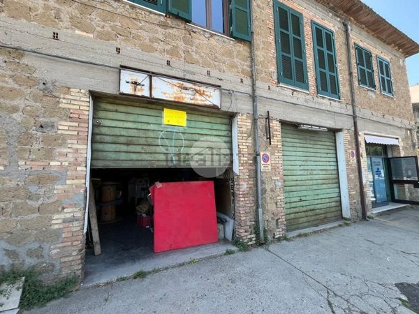 casa semindipendente in vendita a Magliano Sabina