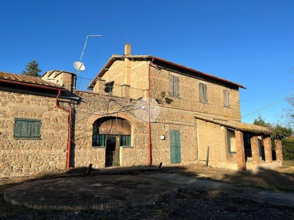 casa indipendente in vendita a Magliano Sabina